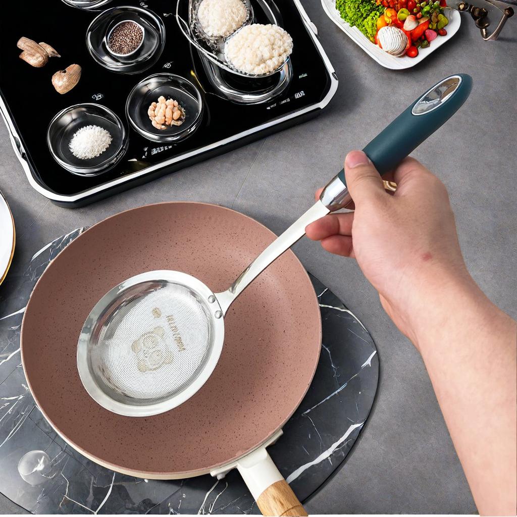 304 Stainless Steel Fine Mesh Skimmer Spoon Fat Skimmer Spoon Hot Pot Filter Scoop Kitchen Gadgets Strainer Colanders