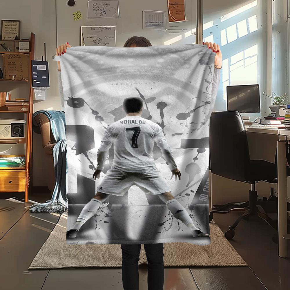 1PC Ronaldo Print Flannel Blanket, High Quality All Seasons, Home Decor, Warmth and Comfort, Perfect for Christmas Gifts