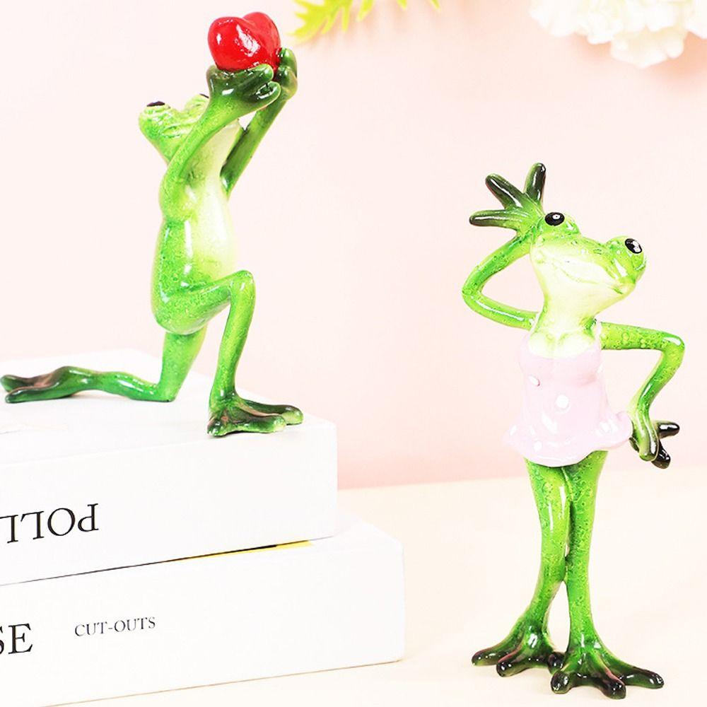 Resin Crafts Frog Couple Figurines Romantic Frog Confession Statue  Valentine's Day Gift