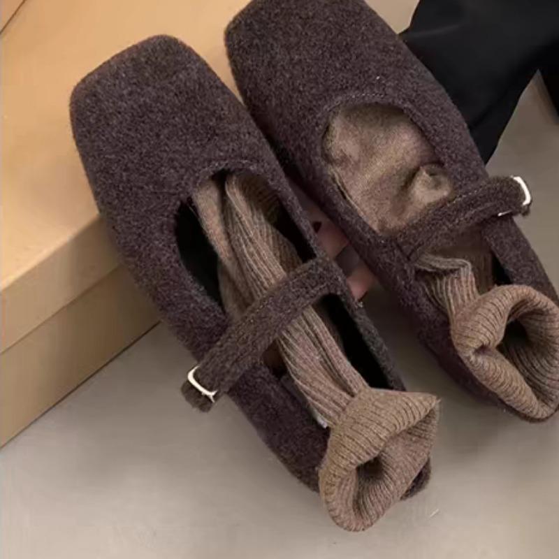 Mode Damenschuhe 2024 Heißer Verkauf Schnallenriemen Damen High Heels Mode Eckige Zehenpartie Lässige Pumps Damen Neu Flache Niedrige Absätze