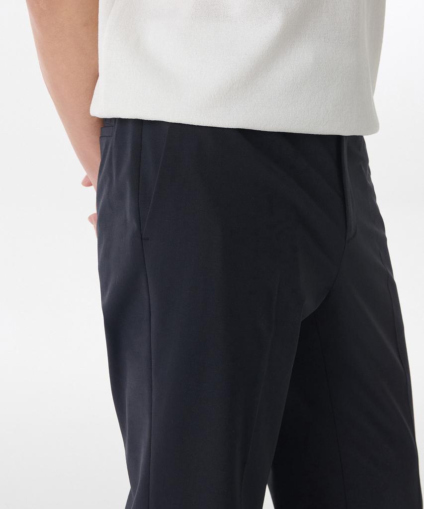 Musinsa Standard Summer Wool Relaxed Tapered Hidden Banding Crop Slacks [Navy]