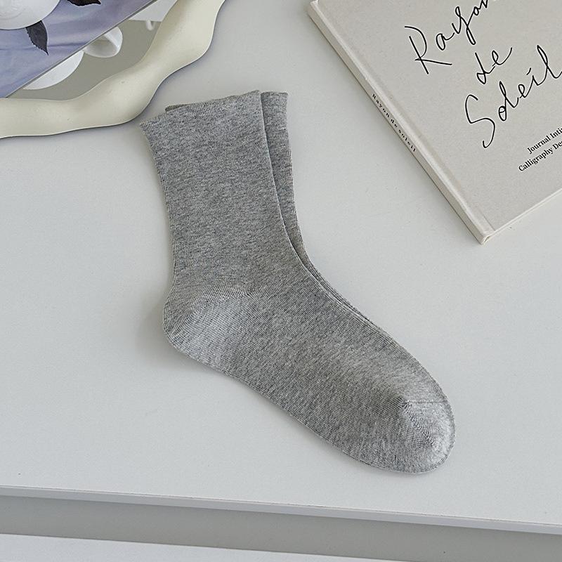 Women's Antibacterial Odor-Resistant Mid-Calf Cotton Scrunch Socks - Black & White, Postpartum Friendly, Spring/Autumn Style