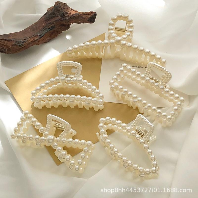 Elegant Pearl Hair Claw Clip Women Minimalist Bow Geometric Shapes Plastic Resin Accessory Daily Wear