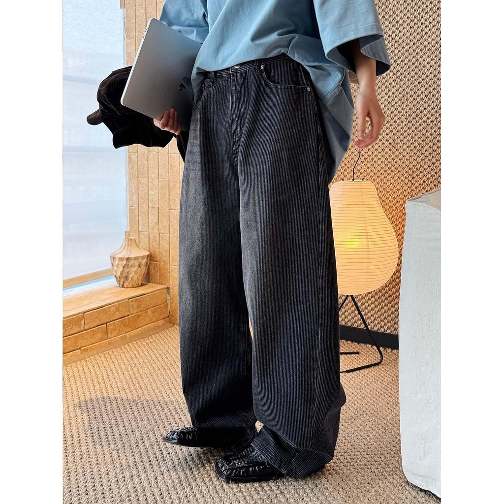Louvre Spring Korean Retro Distressed Curved-Leg Jeans for Women