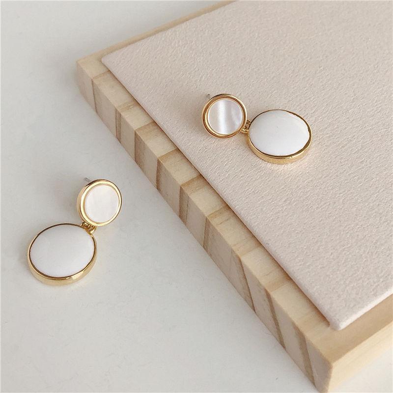 

Temperament Trendy Geometric Circle Shell Stud Earrings for Women Cute Pink Enamel Korea Dangle Earring Jewelry Accessory Gift белый
