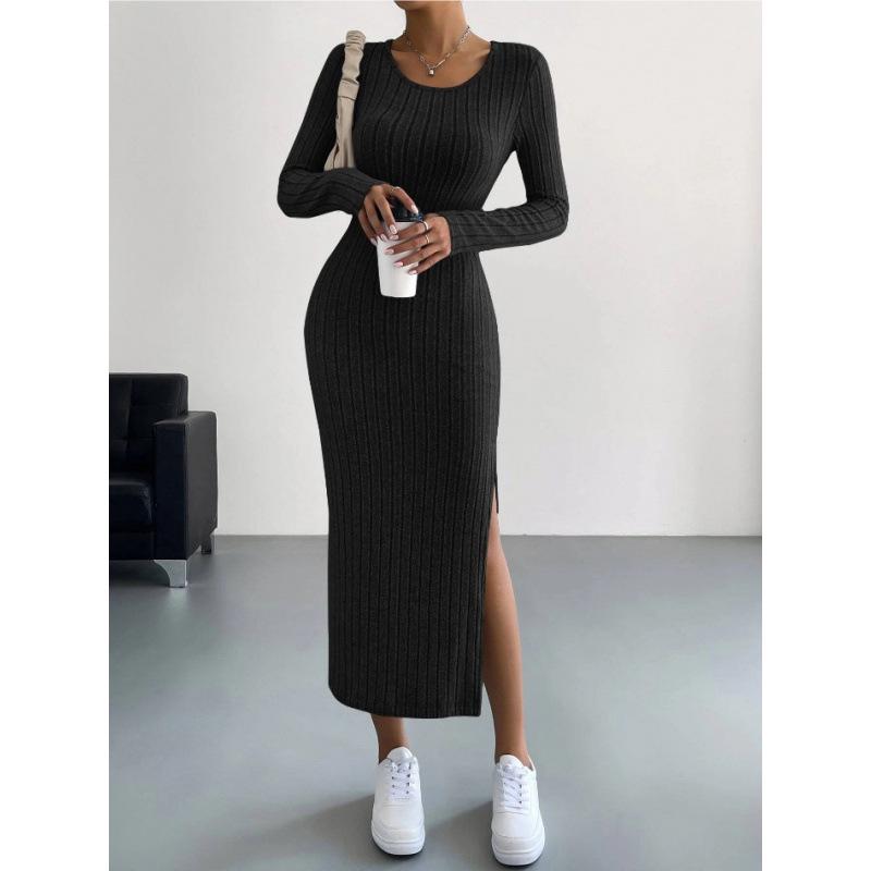 2025 Autumn/Winter Bestseller: European and American Women's Long-Sleeved Round Neck Slit Knit Dress.