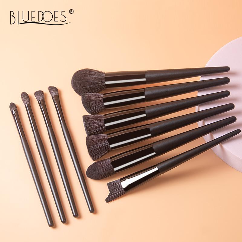 18 Black Makeup Brush Set  High-quality Solid Wood Handle Makeup Brush Complete Set
