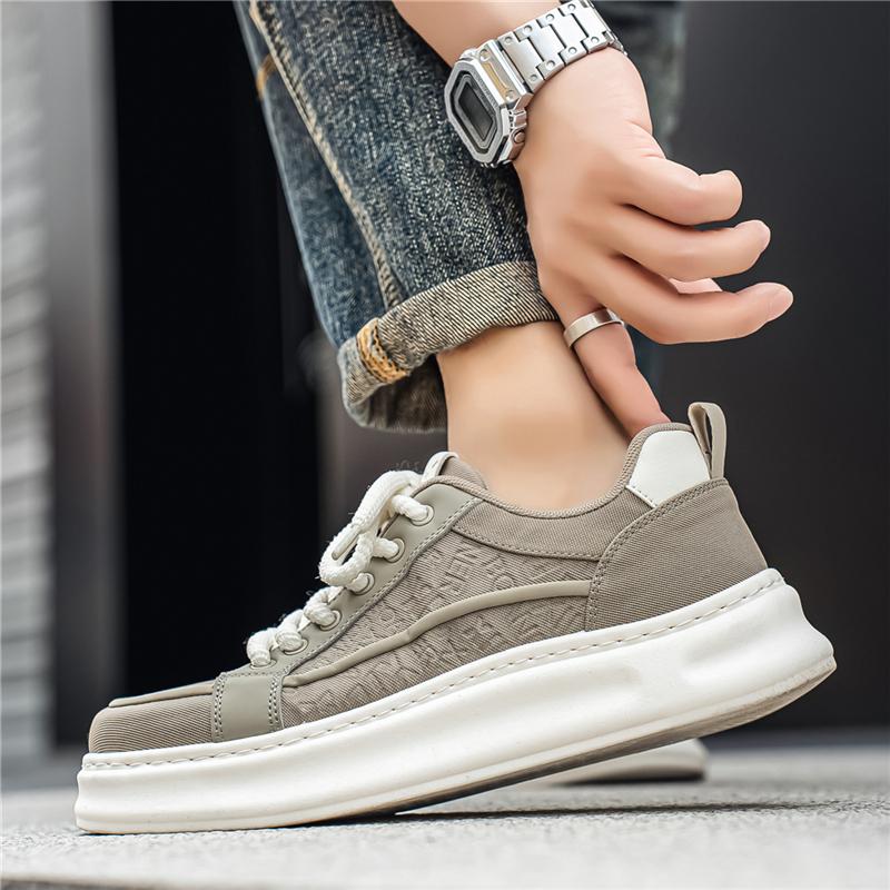 New Men's Classic Four Seasons Fashion Low Top Skateboarding Shoes Comfortable Soft Sole Sneakers