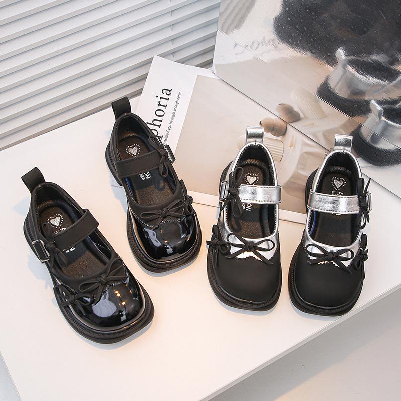 Girls Spring and Autumn Leather Shoes 2025 Korean Version Medium and Big Children's Girl Treasure Xiaoxiangfeng Soft Sole Black Performance Shoes Ch