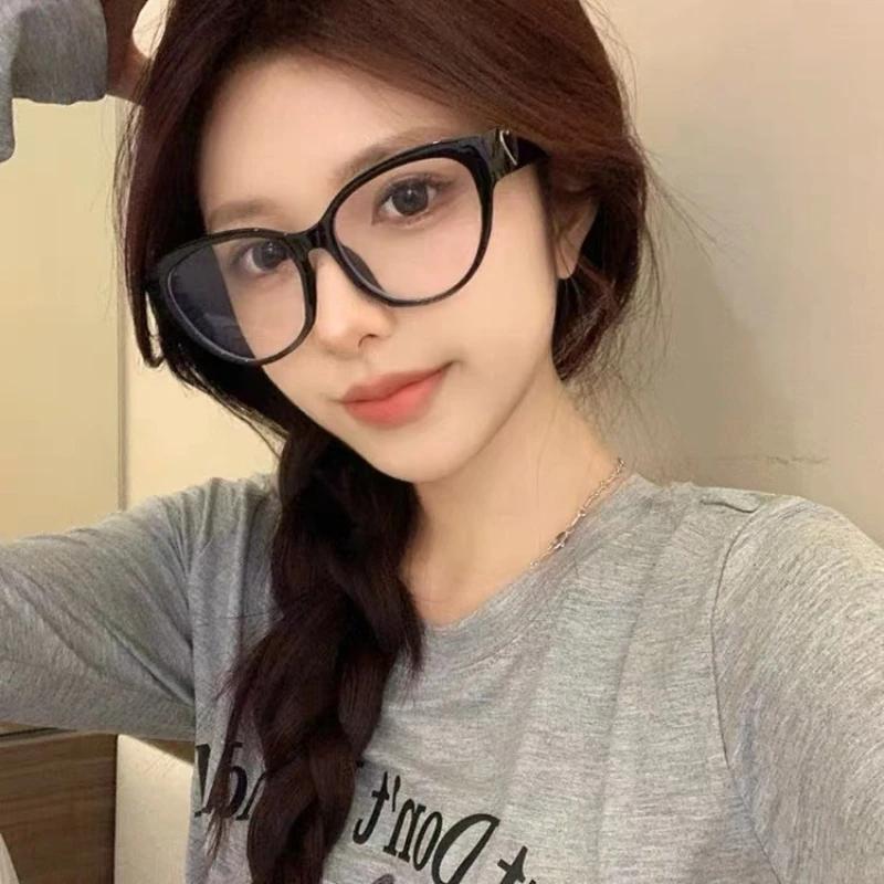 Love Shaped Blue Light Blocking Cat Eye Photochromic Myopia Glasses Outdoor Eye Protection Sunglasses HD