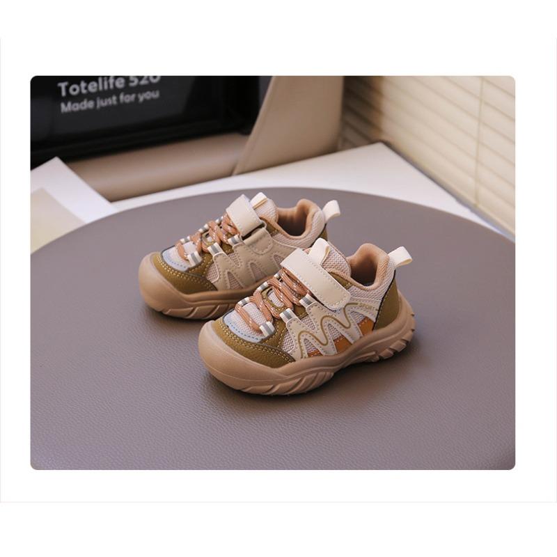Autumn new students boys soft sole comfortable sports casual shoes Korean version of fashion versatile girls moral training shoes