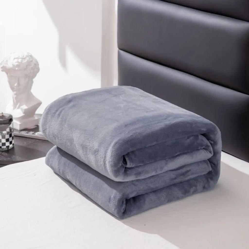 70x50cm Grey Flannel Fleece Blanket Adult Children Soft Warm Throw Bed Covers Simple Solid Color Sofa Breathable Bedspread