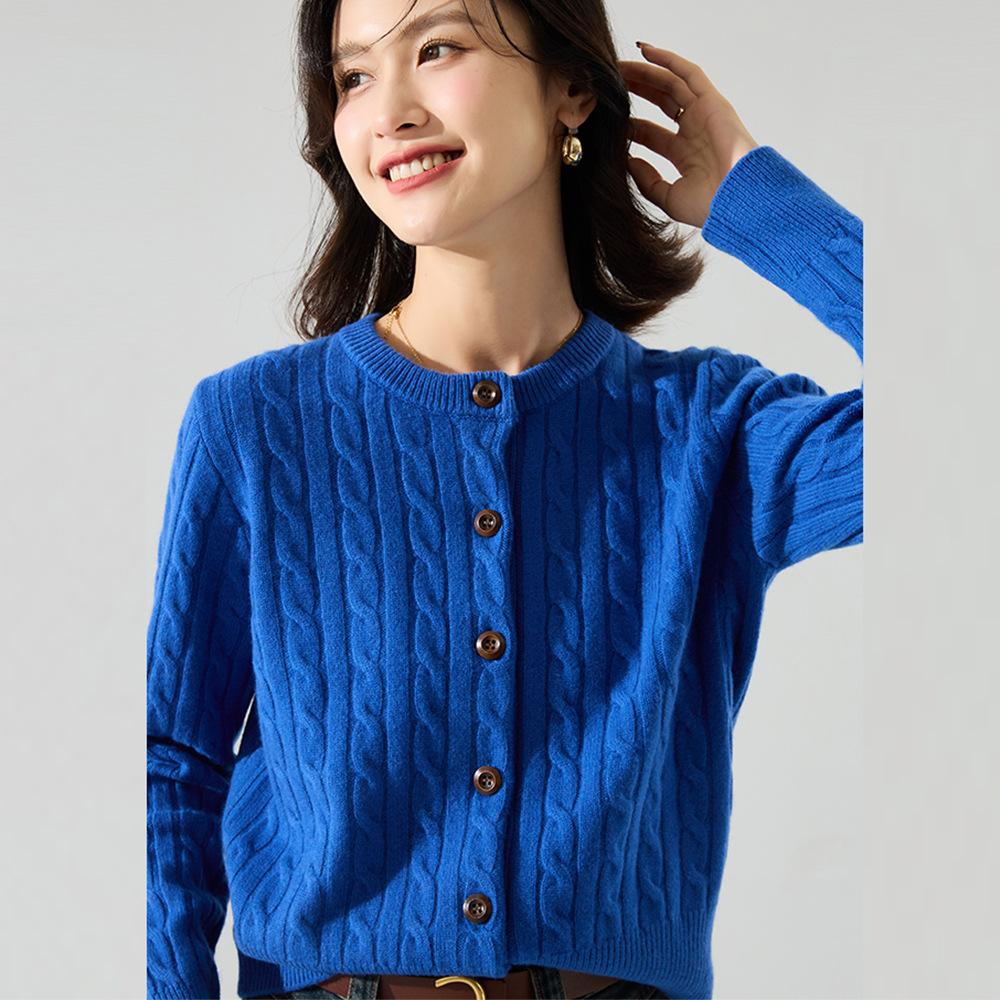 26 Spring New Knitted Thick Stick Needle Loose Fashion Sweater Women's Lazy Wind Cardigan Twisted Flower Short Top 22162