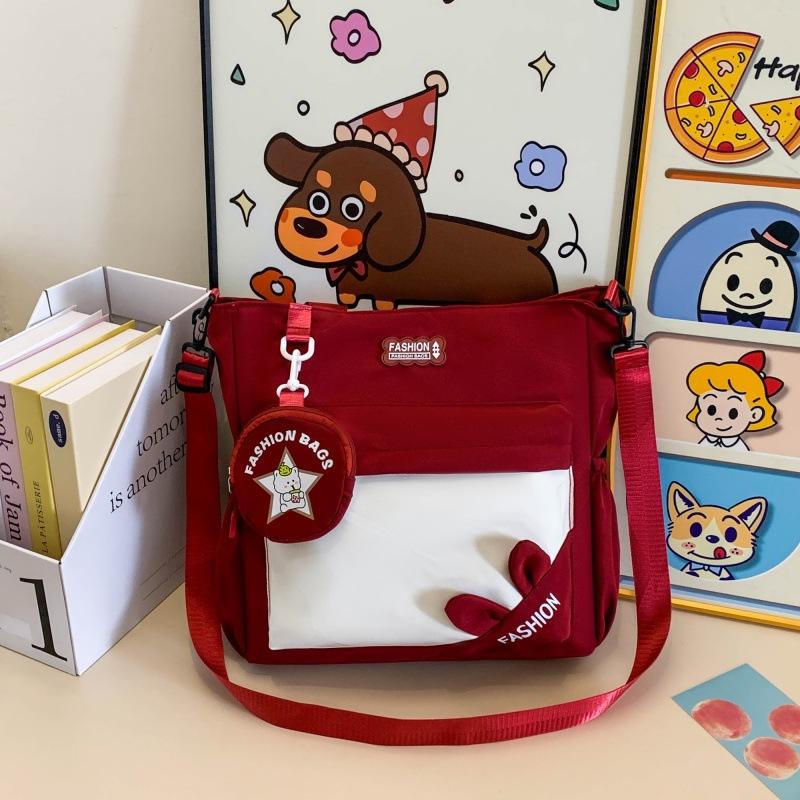 Harajuku Is Simple, Small, Fresh, Contrasting Colors, Large-capacity Student Make-up Package, Campus Trend, Casual, Portable Shoulder.