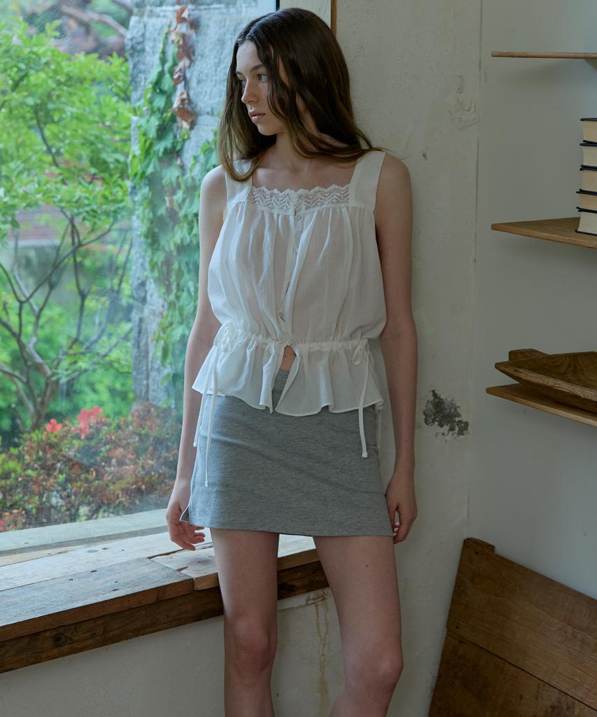 Opeundoeoseutyudio Sleeveless Lace Ruffle Top Ivory
