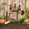 Einzigartige Halloween-Dekoration Skelett Felsen Trio Metall Windspiel, Handgefertigte Kinetische Gartenskulptur Outdoor für Hof Rasen Dekoration, Musikalische Totenkopf