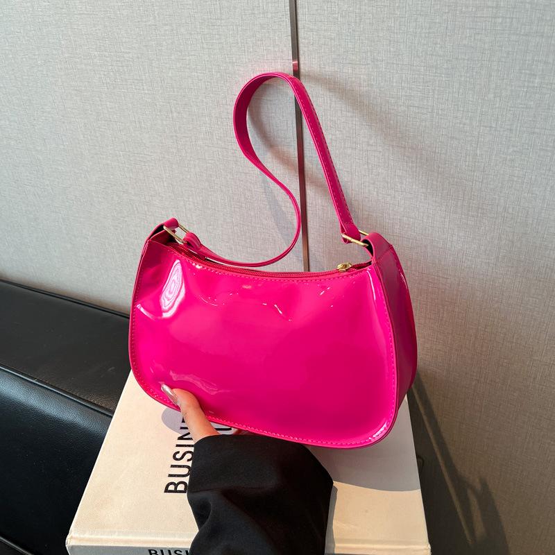 

Retro casual simple shoulder armpit bag patent leather fashion trend 2025 summer new large-capacity glossy bag роза розовый