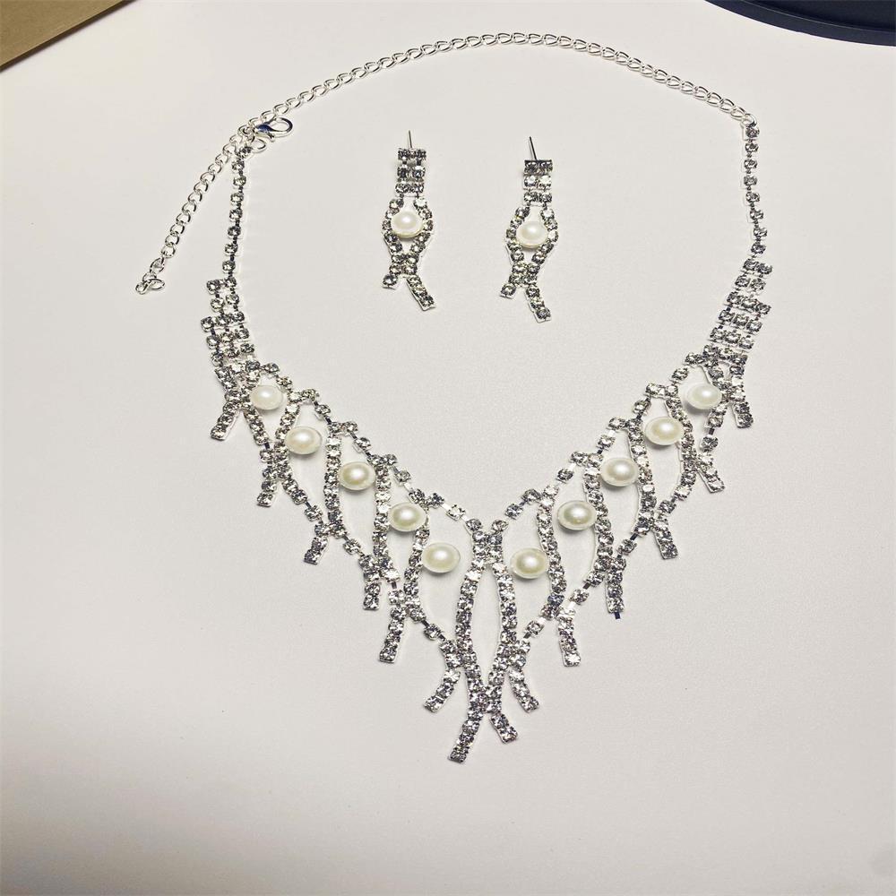 Women's Rhinestone Pearl Jewelry Set - Bridal Necklace & Earrings for Weddings