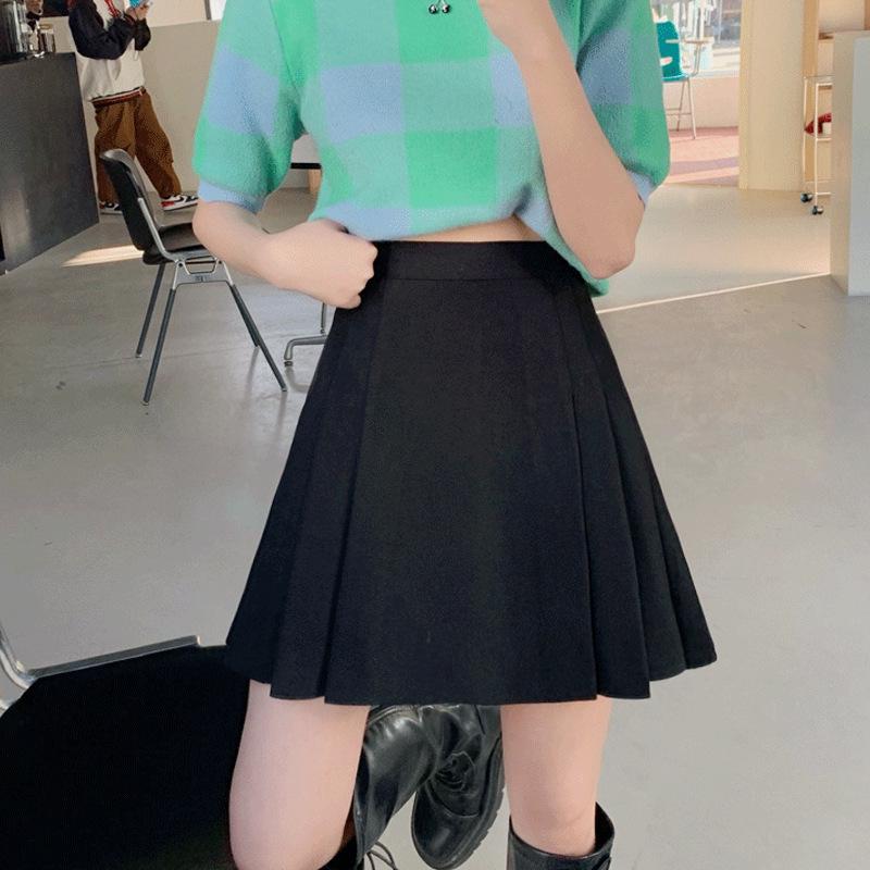 

2024 Autumn Black Pleated Midi Skirt for Plus Size Women - High Waist A-Line Slimming Design XL