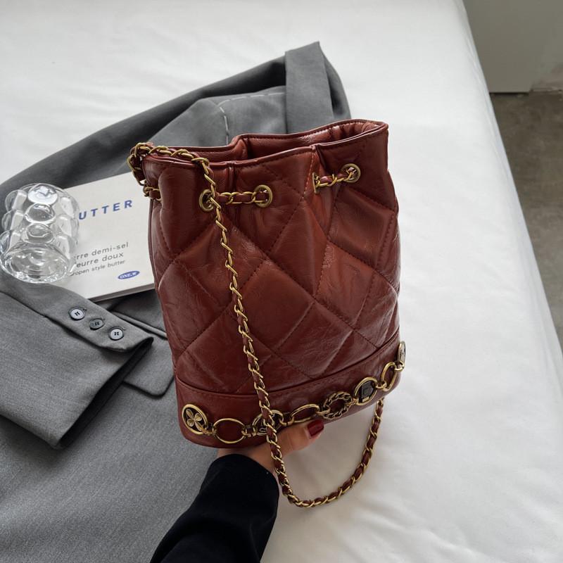 Stylish 2023 New Autumn Winter Small Fragrance Chain Bucket Bag For Women