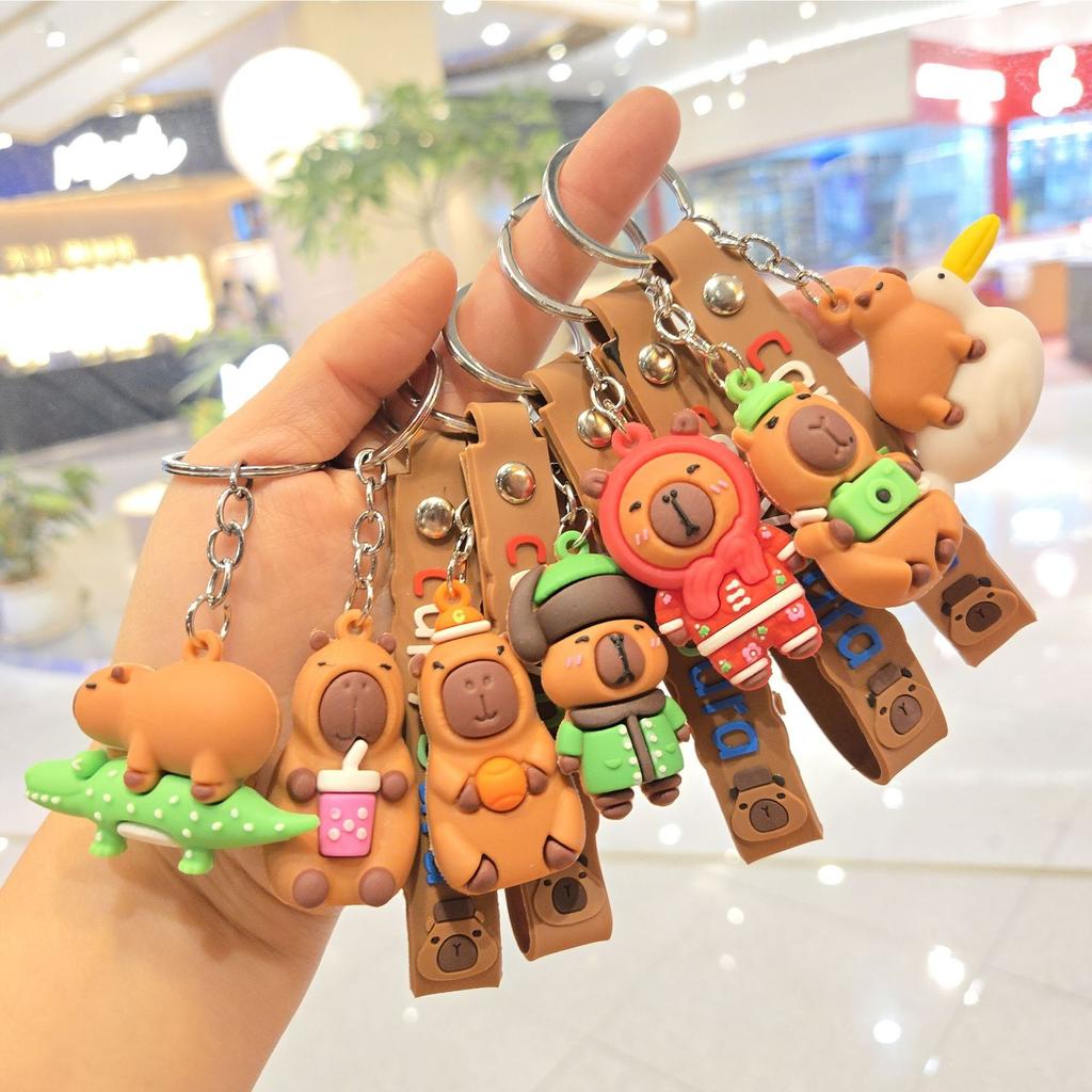 Capybara Serie Puppen Schlüsselanhänger, Kreativer Silikon Wasser Meerschweinchen Schlüsselanhänger Paar Taschenanhänger