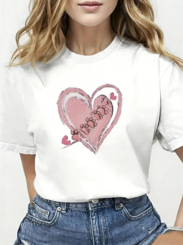 Women's white short-sleeve T-shirt with large pink heart design, casual summer T-shirt
