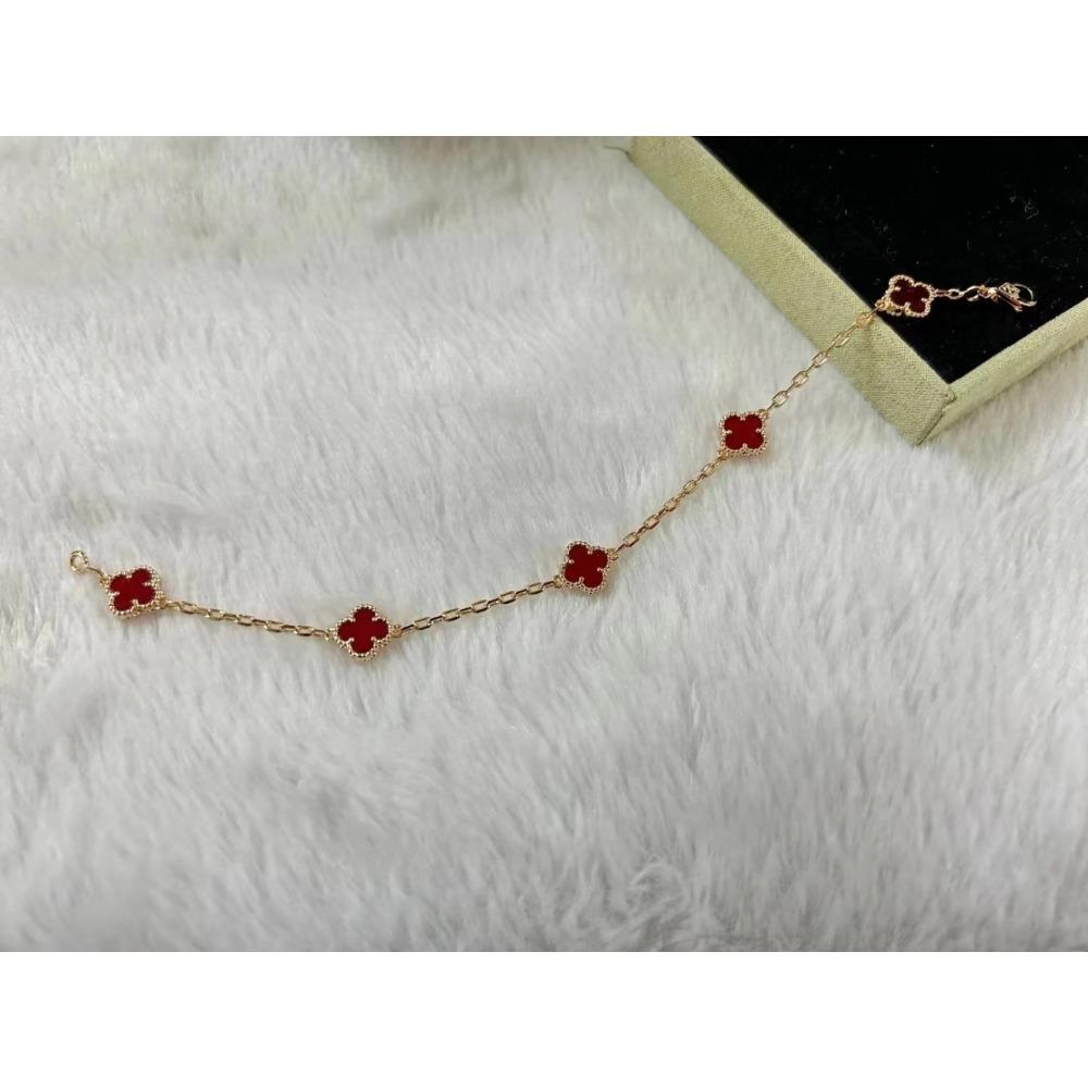 

High-end Four-leaf Clover Bracelet Mini Six-flower Bracelet Red Chalcedony Black Agate Ladies Bracelet