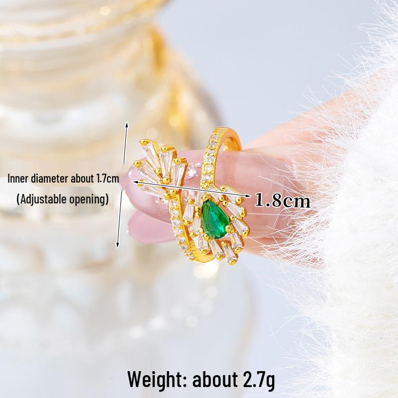 

Luxury Geometric Zirconia Criss-Cross Ring: Long-Lasting Gold for Index Finger