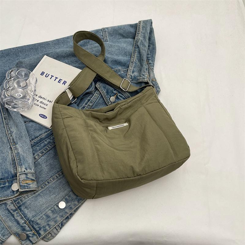 Simple Space Cotton Solid Color Large Capacity Soft Bag Women'S Down Fashion Light Niche Commuter Shoulder Bag Messenger Bag