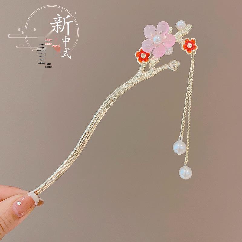 Elegant Retro Tassel Hairpin for Hanfu Updo - Women's Chinese Style Metal Hair Clip