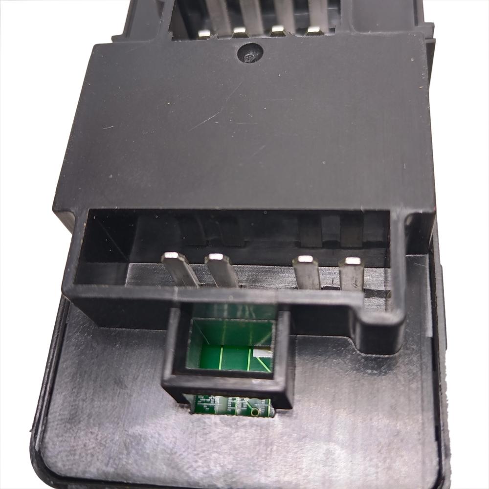 Suitable for Chevrolet Saturn 2003-2007 Power Window Switch