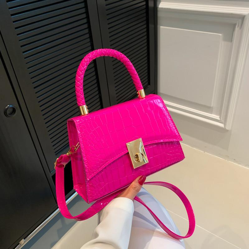 Fashionable And Minimalist Crossbody Bag For Women In Stylish Colors And Soft Pu Material