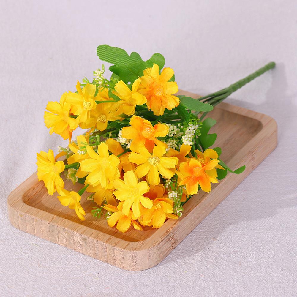 Realistic Daisy Fake Flower Arrangement For Bridal Bouquet Home Decoration Shoot Photo