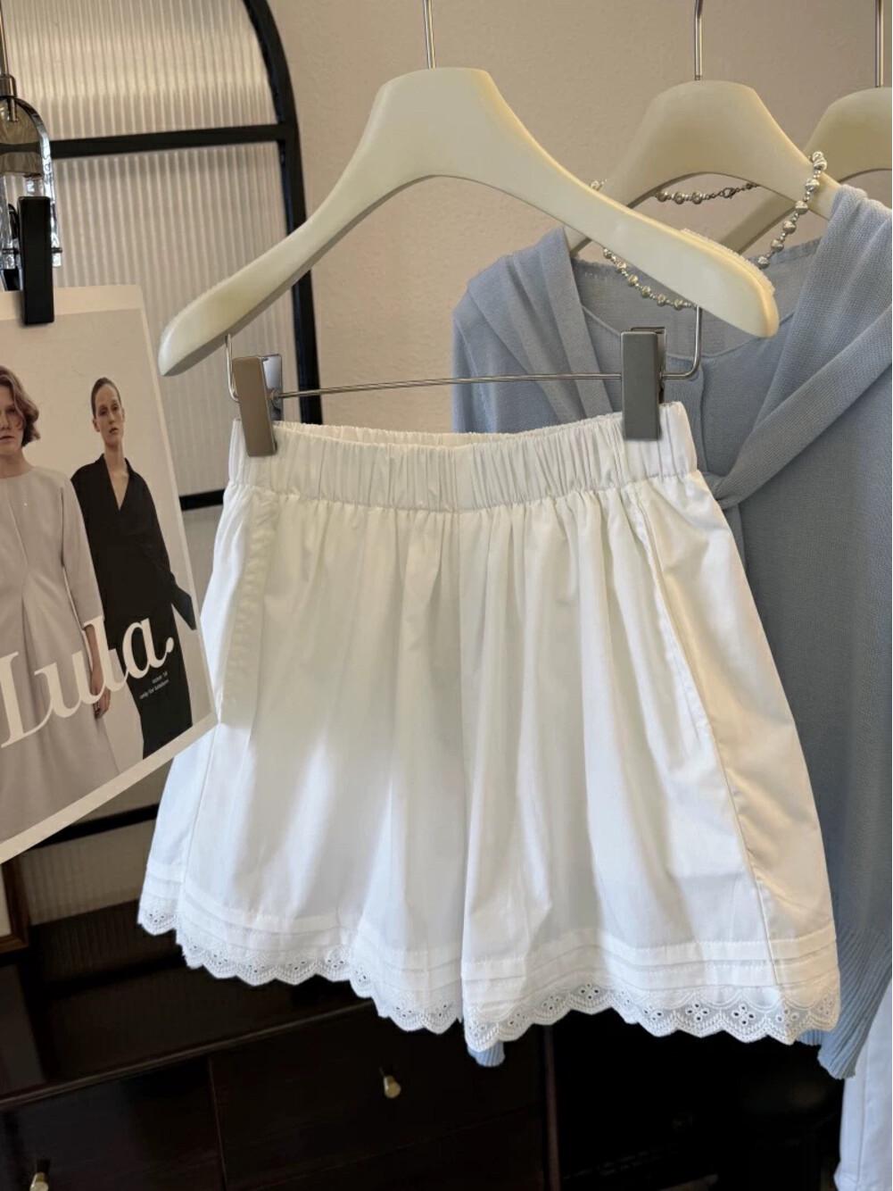 

High-Waisted A-Line White Lace Trim Casual Shorts - Slimming, Versatile, and Lightweight for Summer. XXL білий