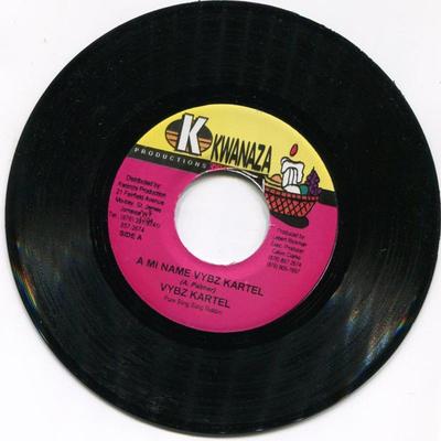 7inch Record VYBZ KARTEL  MR. CHUMPS  A Mi Name Vybz Kartel  Pure Bling  NONE Kwanaza Product 2005 Jamaica Reggae Ska  Dub Used