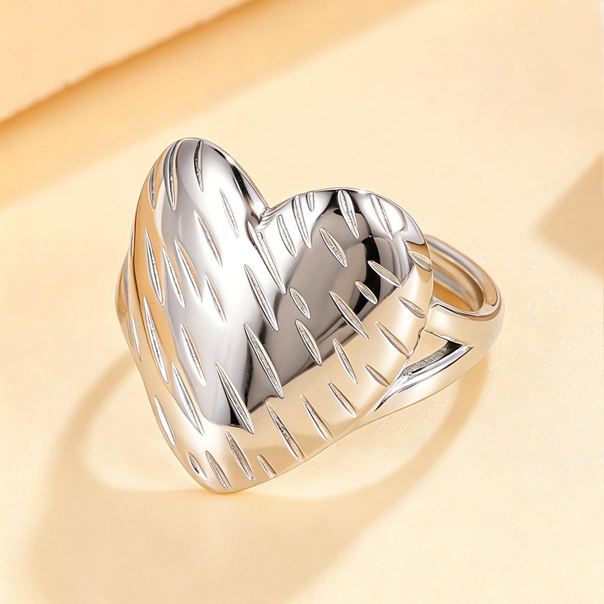 Stainless Steel Heart-Pattern Openwork Ring – Geometric, Cool Style Jewelry