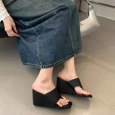 Moda Femenina Nueva de Primavera Chanclas con Tacón de Cuña y Punta Abierta Cómodas para Ponerse Fácilmente Zapatillas Elegantes Sandalias Concisas