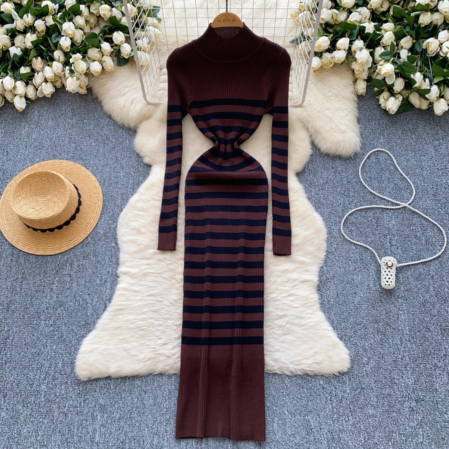 Платья-свитера женские с высоким воротом осень 2024 сексуальное облегающее трикотажное — фото 27