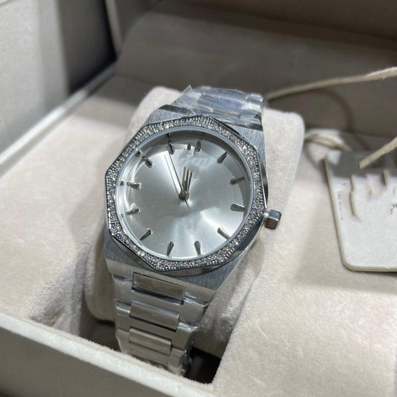 Женские наручные часы Vivienne Empress Dowager Сатурн Белый Восьмиугольный Алмаз Лунный Синий Кварц