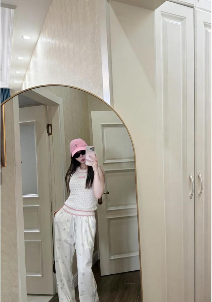 2026 Pink Beaded Crochet Knit Round Neck Slim Vest
