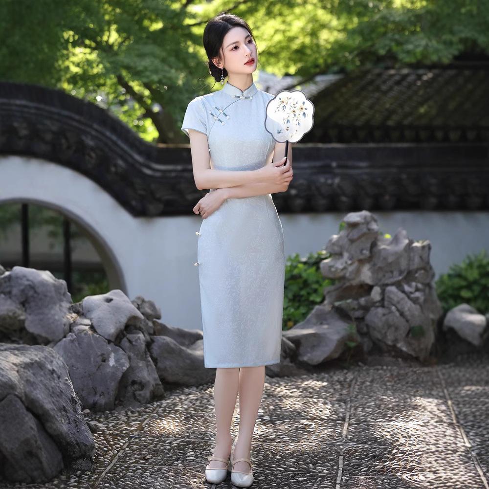 1011 summer new new Chinese cheongsam ancient method improvement daily banquet wedding toast clothes thin cheongsam