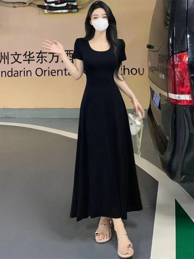 French Retro Hepburn Black Halter Dress, Summer Slim-fitting Waist and Thin Dress