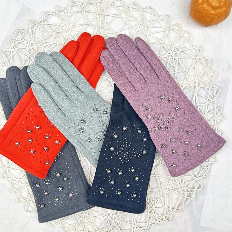 Fashion Women'S Imitation German Velvet Bright Diamond Pearl Gloves Thermal And Velvet Riding Gloves