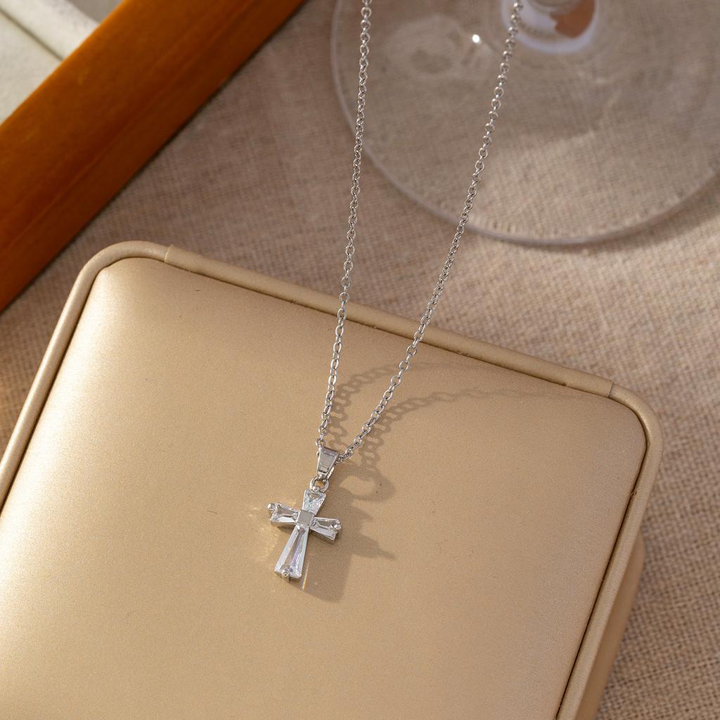 Micro Paved Titanium Steel Cross Pendant Necklace For Women Stylish Versatile Delicate Collarbone Chain