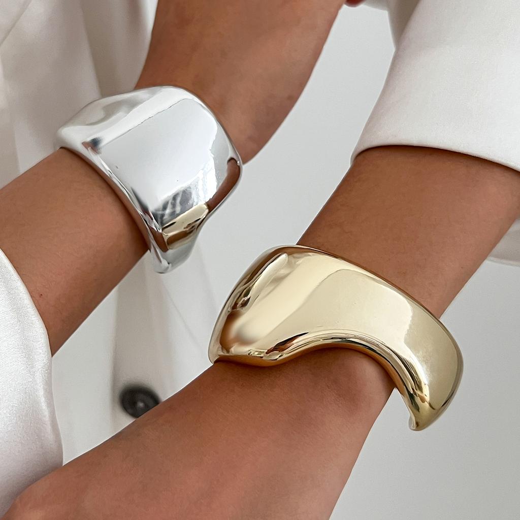 Ingemark Punk Hip Hop Glatte Kunststoffe Unregelmäßige Offene Manschettenarmbänder für Damen Kreatives Goldfarbenes Armband Männer Hand Schmuck
