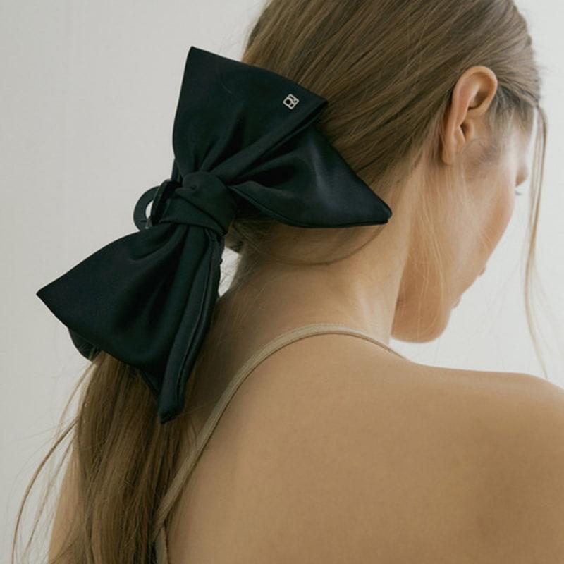 

DeMAKER Ciel ribbon hair claw-black black+Shopping bag(S) (1,000 won)