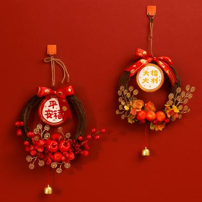 Traditioneller Chinesischer Neujahrskranz Dekorativer Rattan Hängender Kranz Exquisit mit Glocke Künstlicher Blumenkranz Feiertagsparty