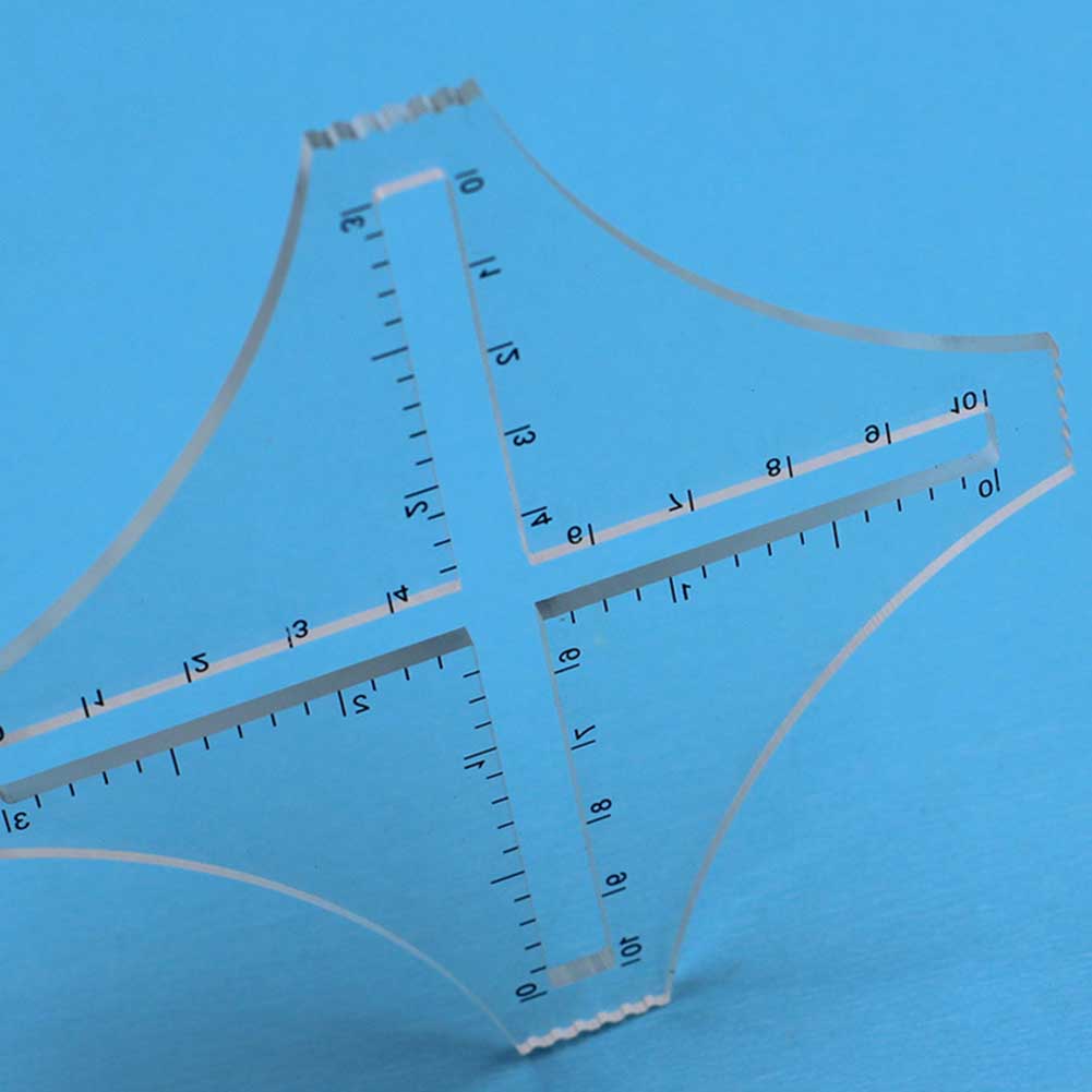 

Швейная линейка 11,5*11,5*1 см, линейка для выстегивания ткани