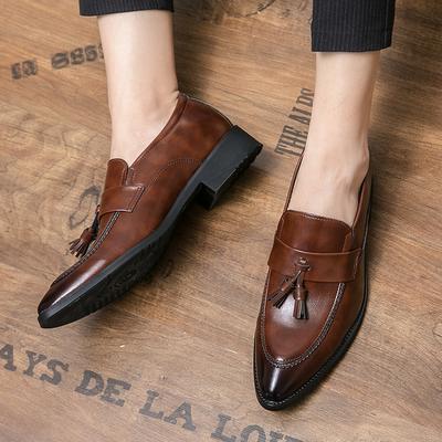 Klassieke herenschoenen van leer, formele nette schoenen, hoogwaardige leren brogues, leren schoenen met kwastjes, Oxford schoenen voor bruiloften en zakelijke gelegenheden.