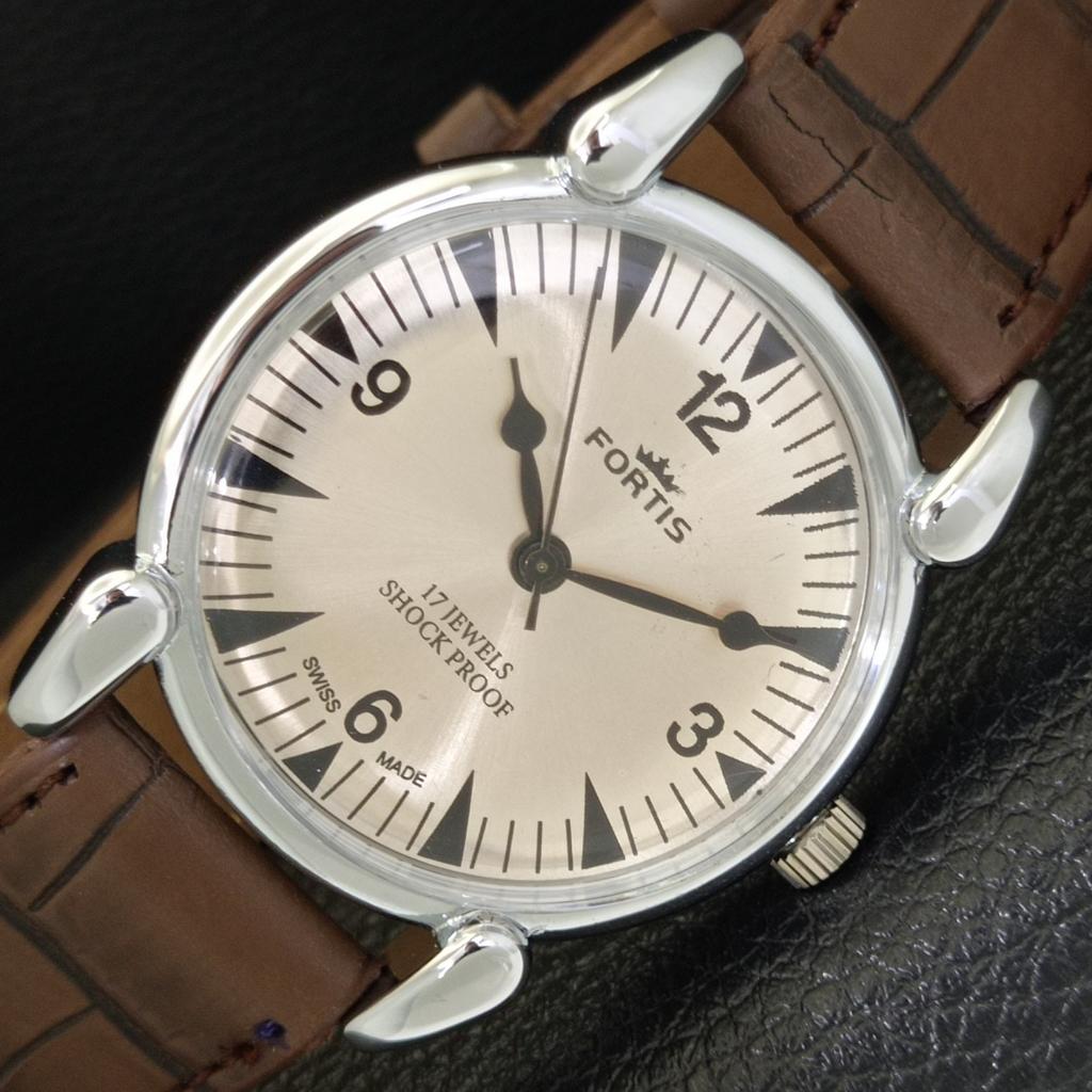 

ШВЕЙЦАРСКИЕ ВИНТАЖНЫЕ МУЖСКИЕ ЧАСЫ С РУЧНЫМ ЗАВОДОМ, ВОССТАНОВЛЕННЫЕ, С СЕРЕБРИСТЫМ ЦИФЕРБЛАТОМ a700869-5 R205a-a700869